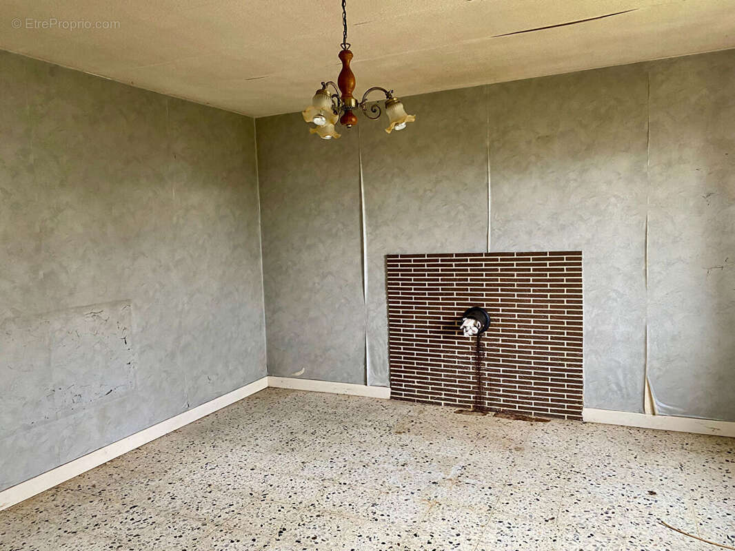 Maison à ESSERTENNE