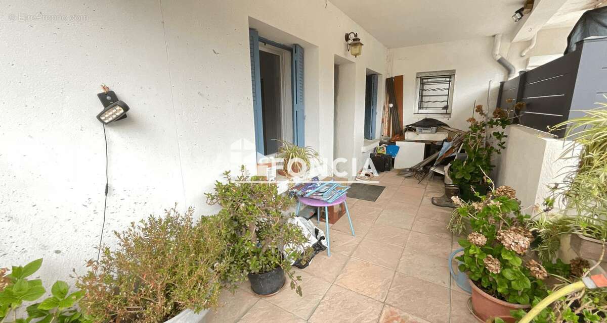 Appartement à LE ROVE