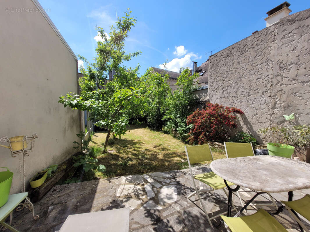 Maison à AUNAY-SOUS-AUNEAU