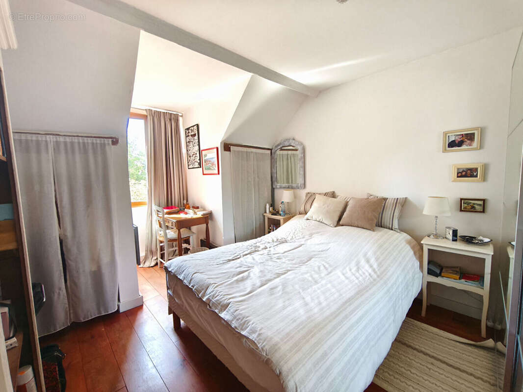 Appartement f3 72 m²  duplex maintenon centre ville  gare et commeces a pied - photo 11