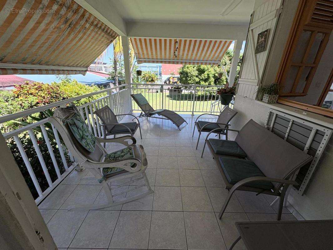 Maison 11 pièces 105 m² à vendre à Petit-Bourg (97170) - photo 8