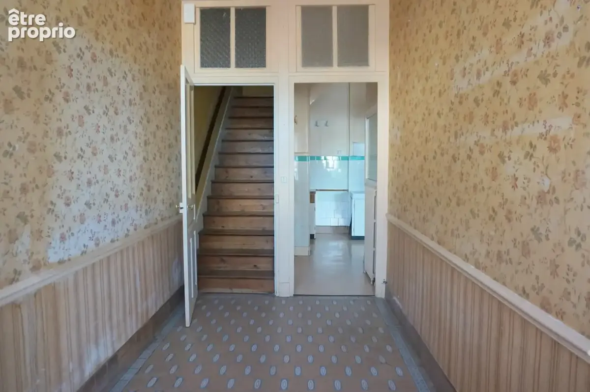 Petit prix pour cette belle maison de ville de 126 m2 - photo 4
