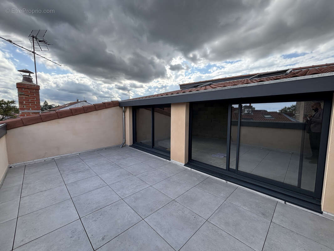 Maison à SAINT-GENIS-LAVAL