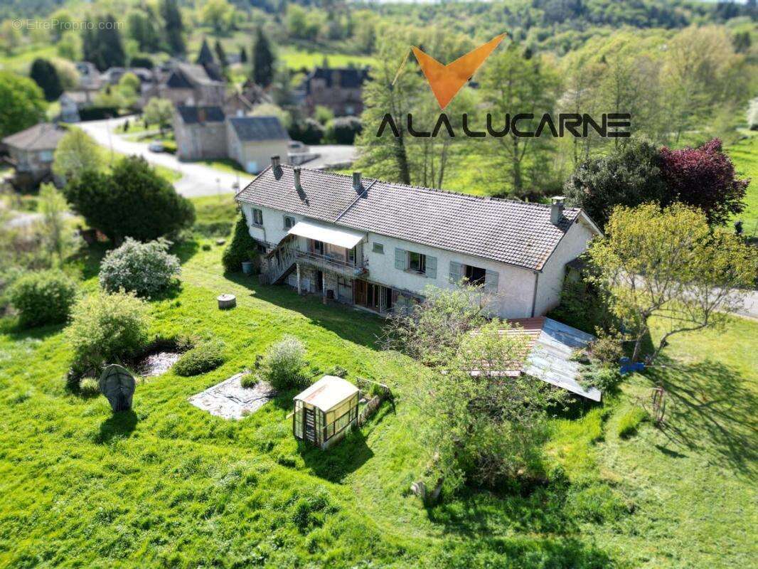 Maison à VILLAC