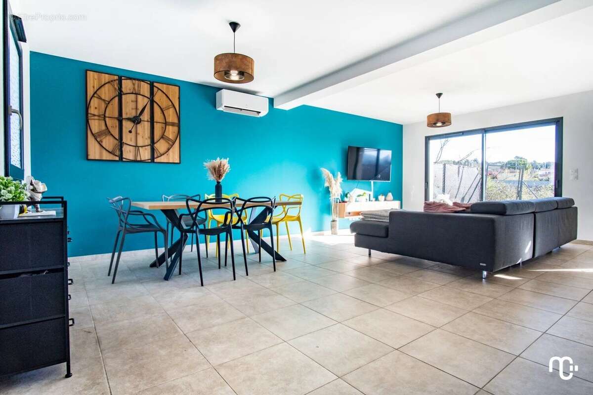 Maison à POURRIERES