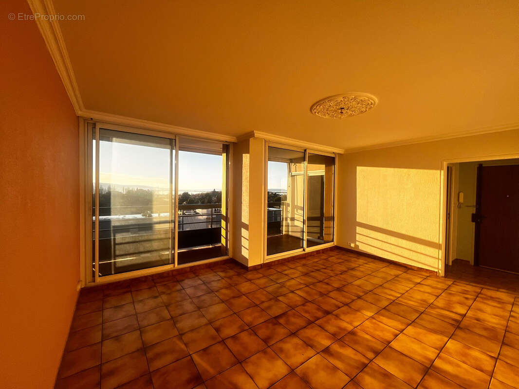 Appartement à MARIGNANE