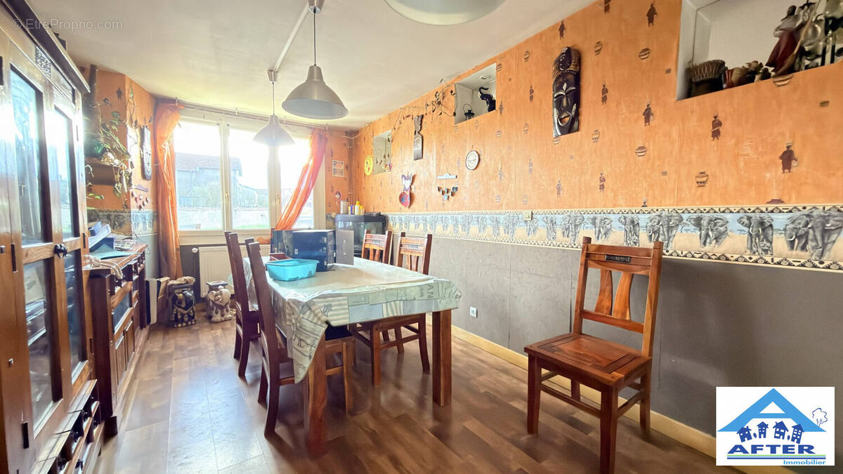 Maison à XERMAMENIL