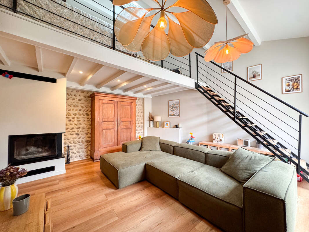 Maison à CHAVANAY