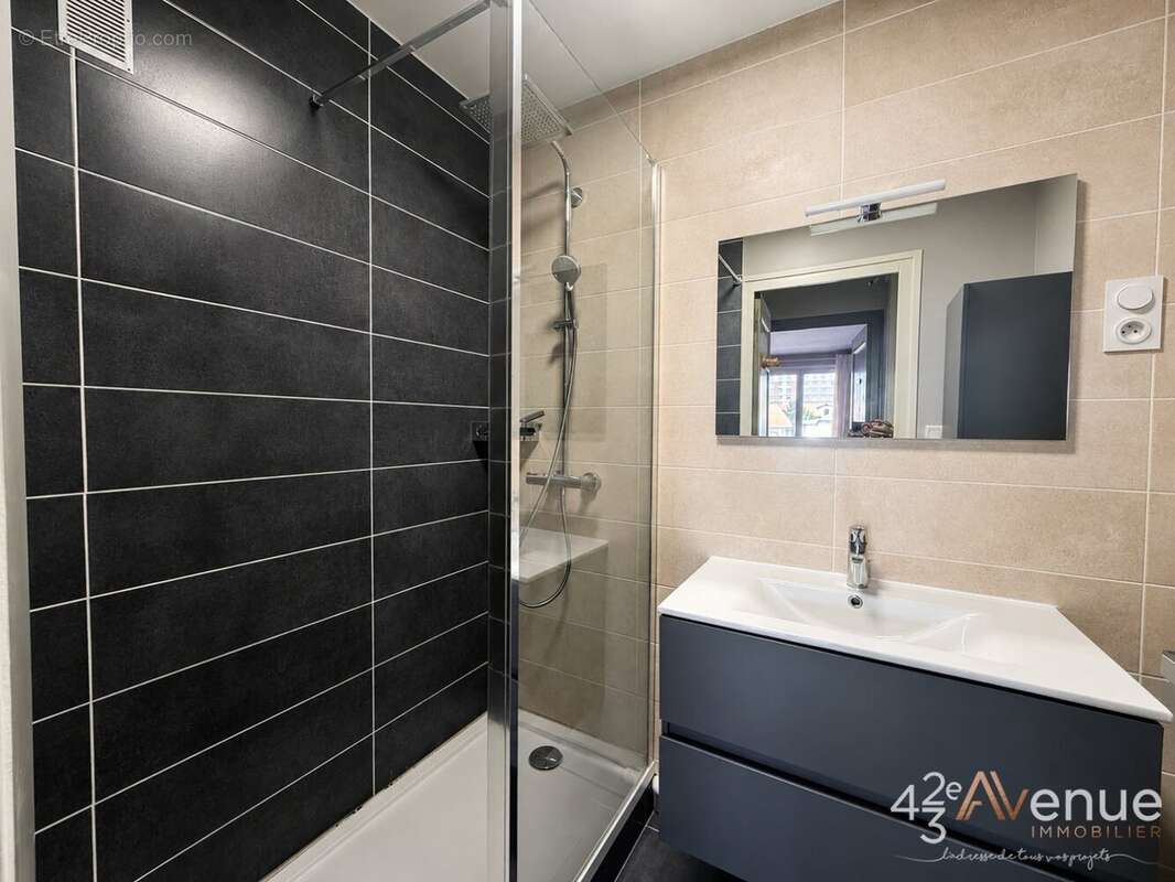 Appartement à SAINT-ETIENNE