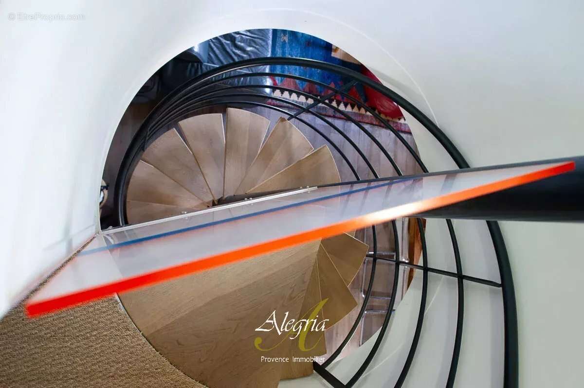Appartement à TOURTOUR
