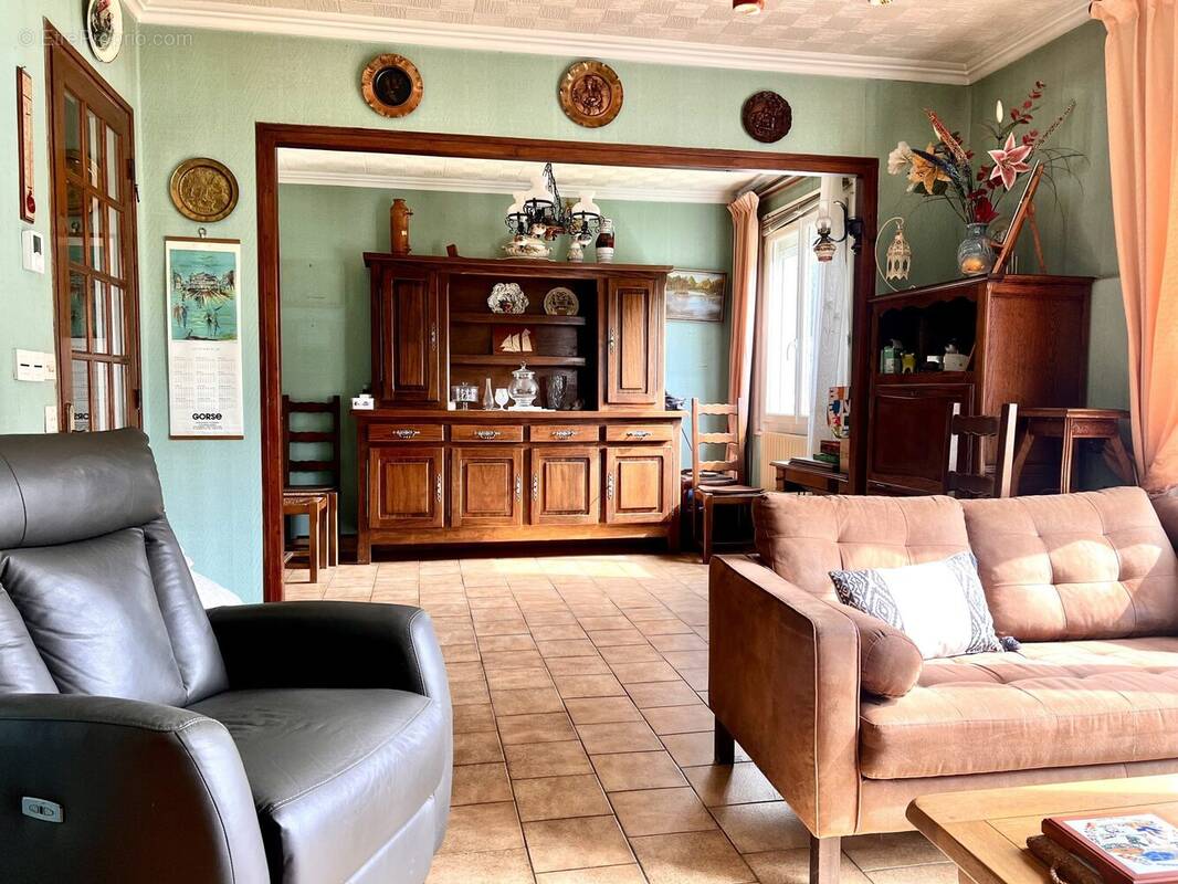 Maison à MONTVILLE
