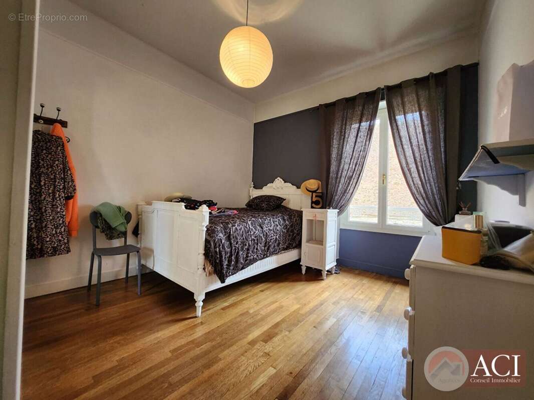 53441430h.jpg - Maison à ULLY-SAINT-GEORGES