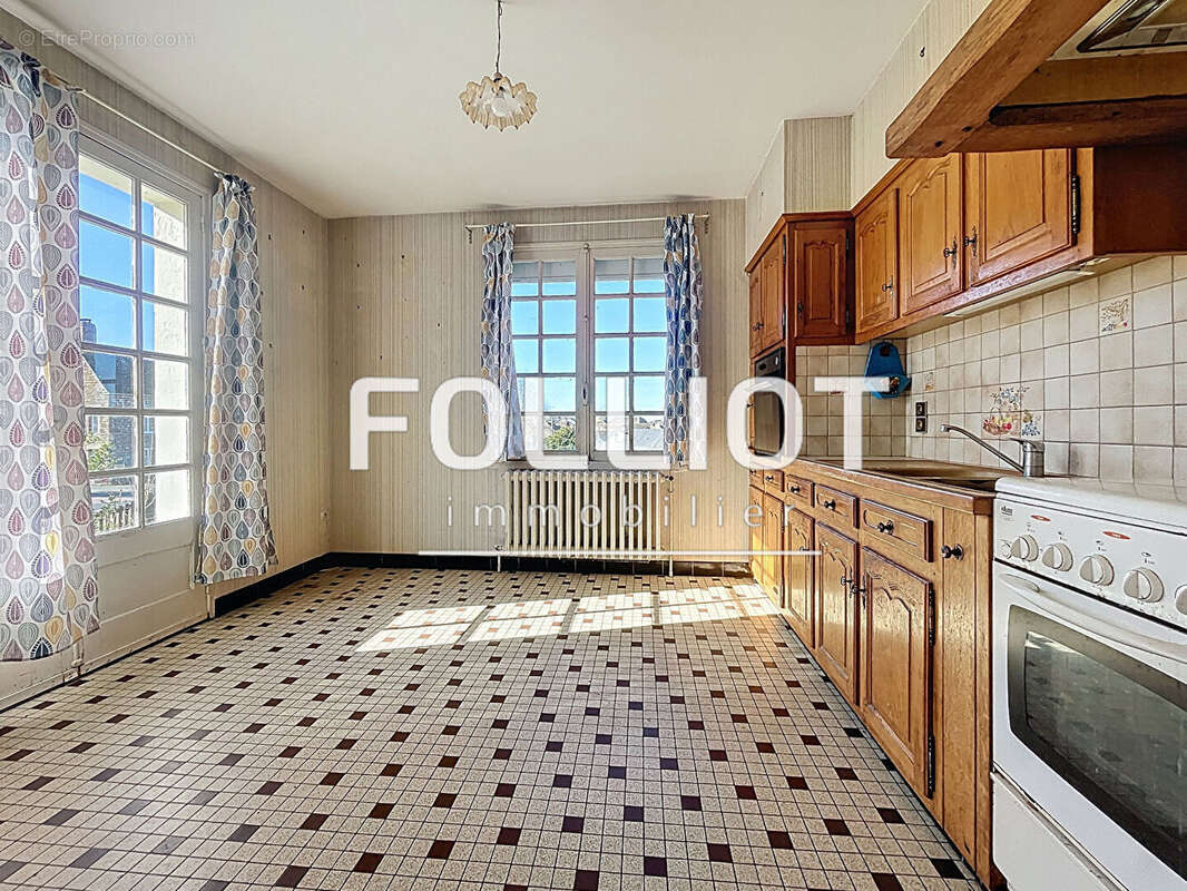 A vendre - Maison de bourg Gavray - photo 5