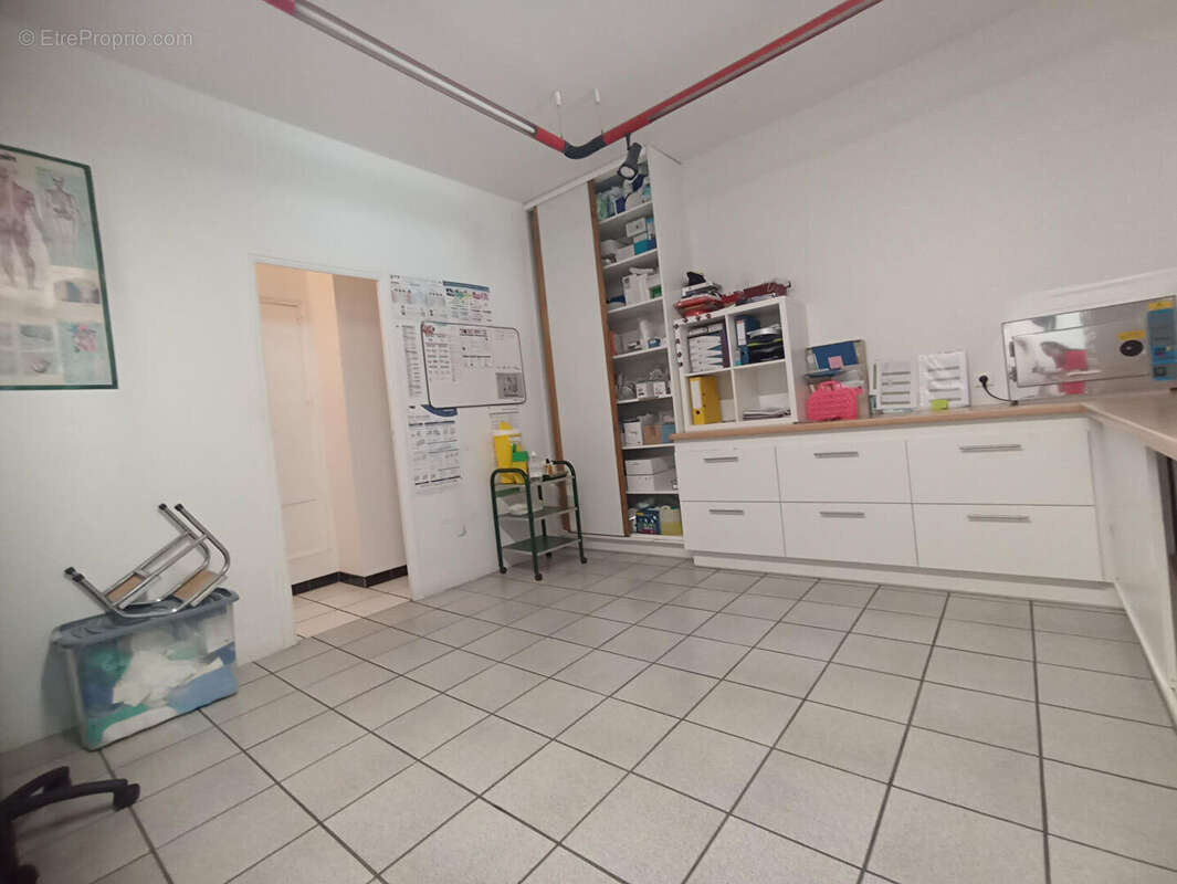 Commerce à COURNON-D&#039;AUVERGNE