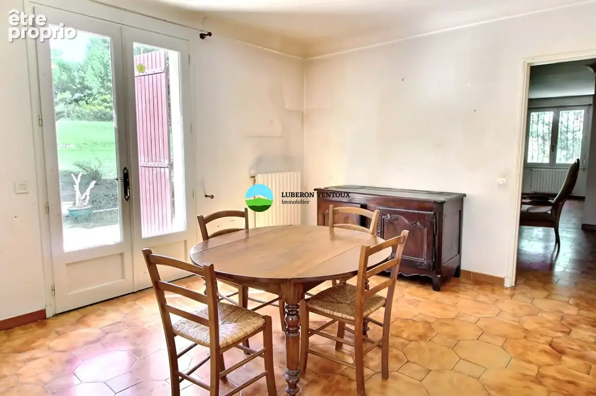 Villes sur Auzon, maison à rénover avec 2 dépendances et piscine sur parcelle de plus d'un Ha - photo 9