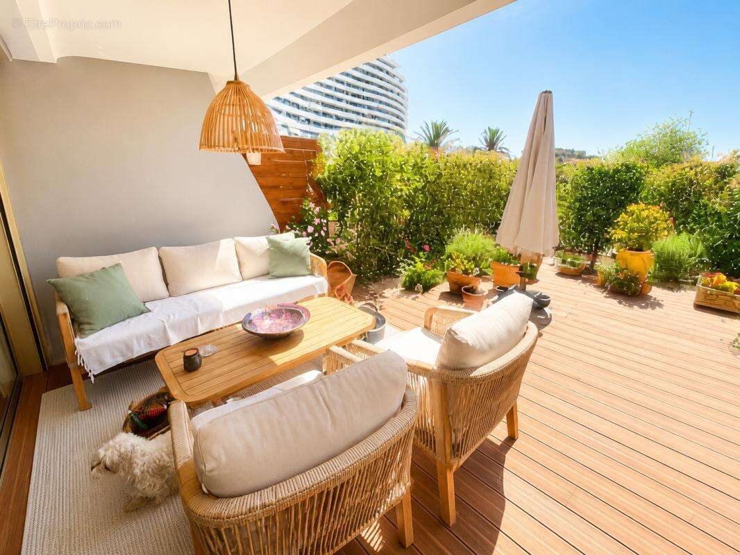 Appartement à VILLENEUVE-LOUBET