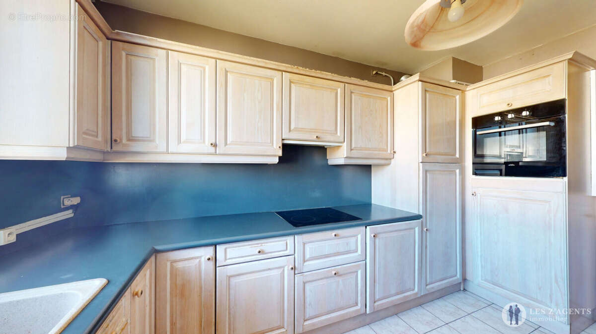 Appartement à SAINT-MARTIN-D'HERES