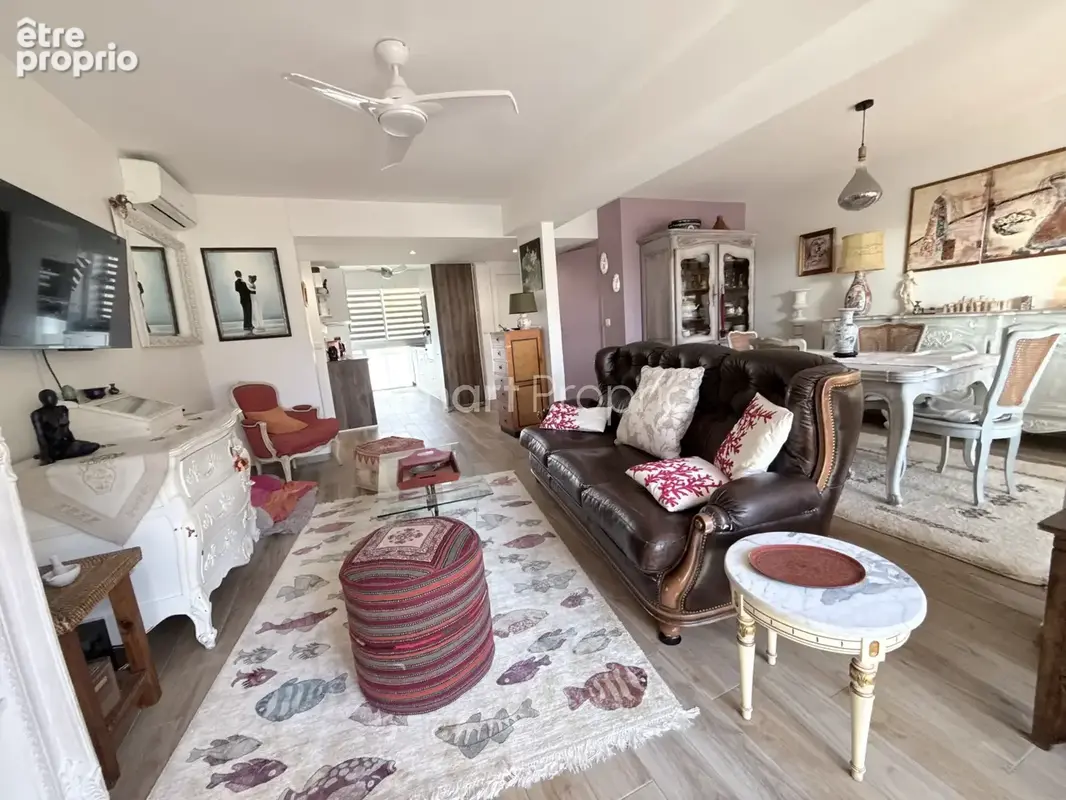 Appartement à BORMES-LES-MIMOSAS