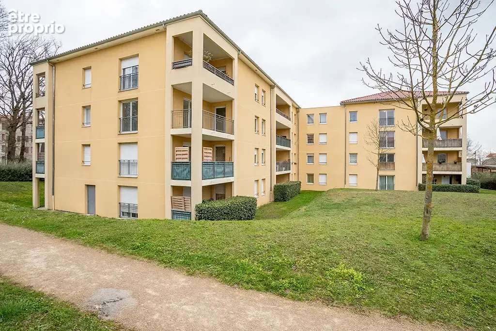 Appartement t3 + terrasse 12 m² - photo 10