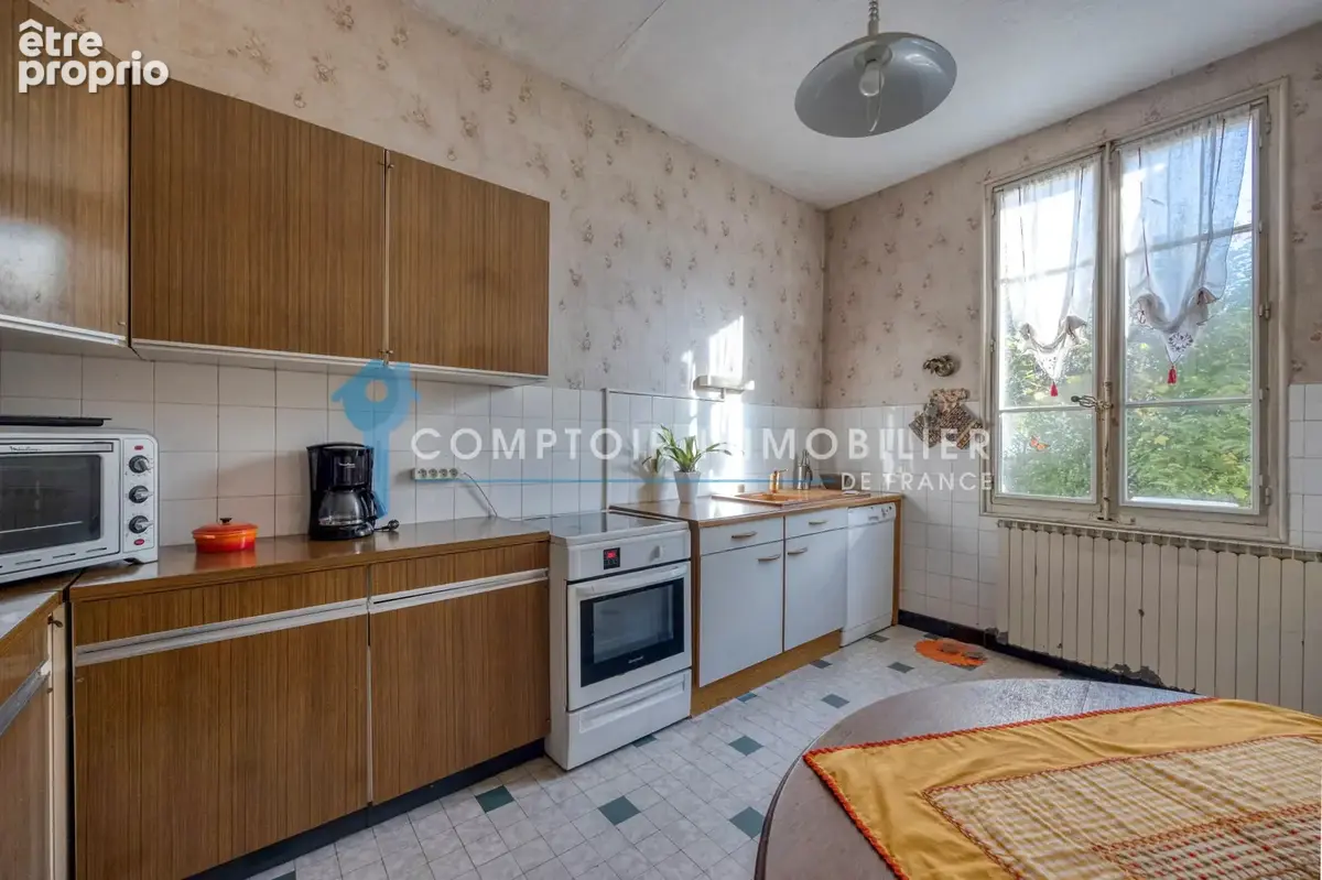 Dpt (38) - Isère -  Propriété de 140m2 sur un terrain de 7708 m2 - photo 9