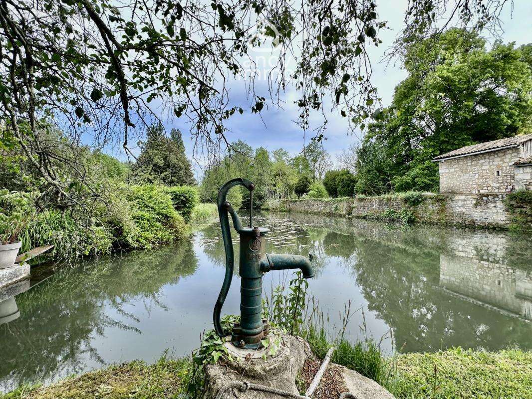 Maison de charme des années 30 à vendre L'Isle d'Espagnac - photo 19
