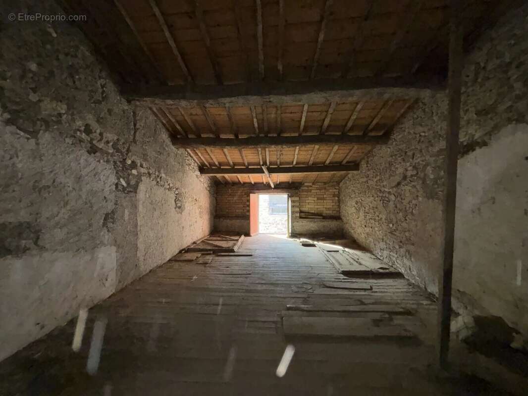 Maison à PEYRIAC-MINERVOIS