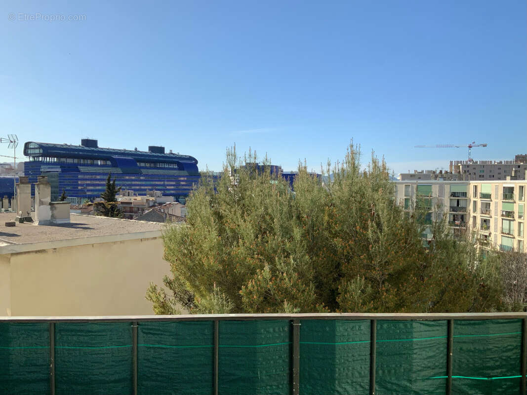 Appartement à MARSEILLE-13E