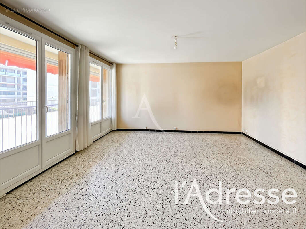 Appartement à AUBAGNE