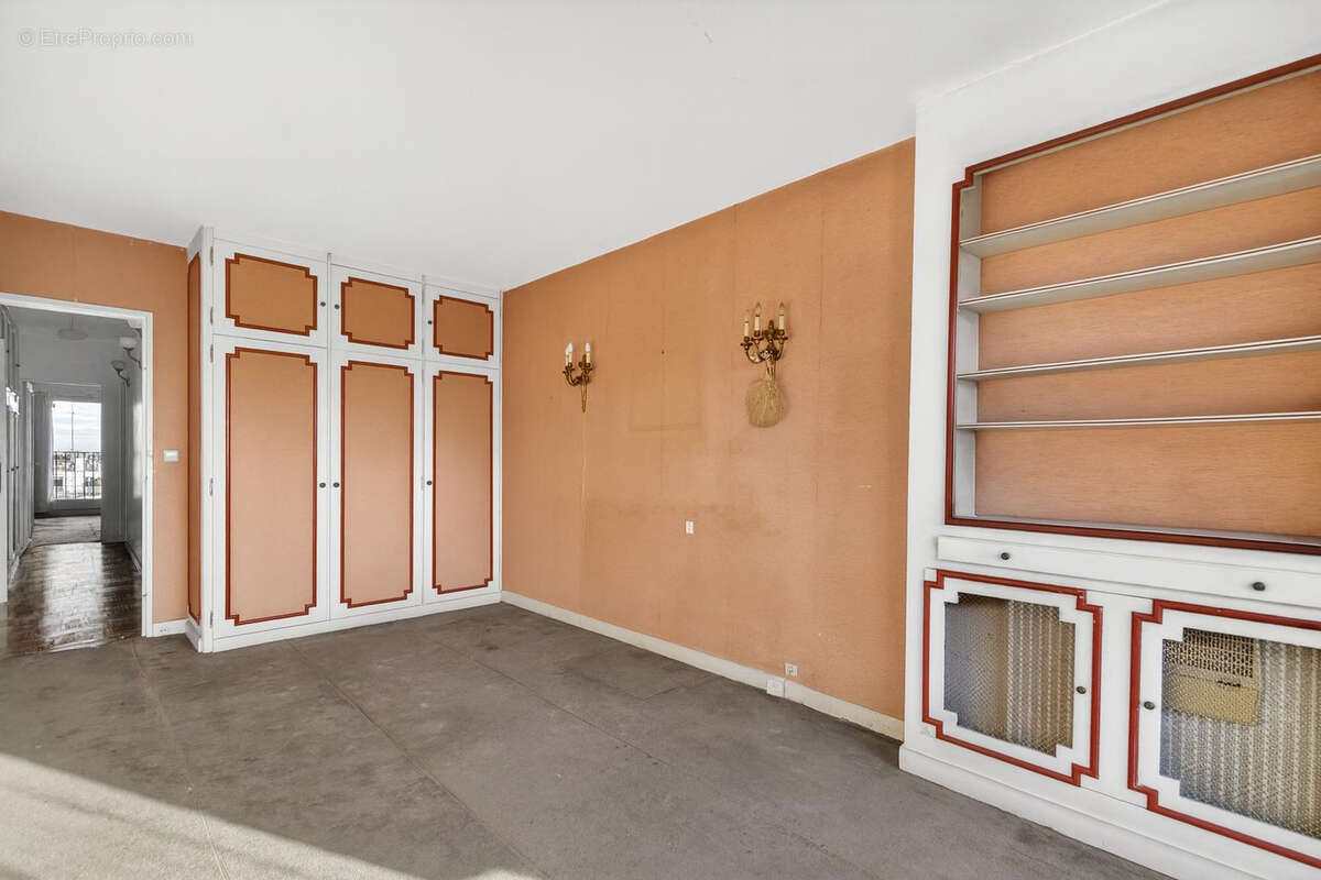 Appartement à PARIS-19E