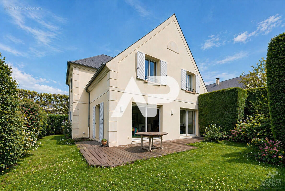 Maison à RUEIL-MALMAISON