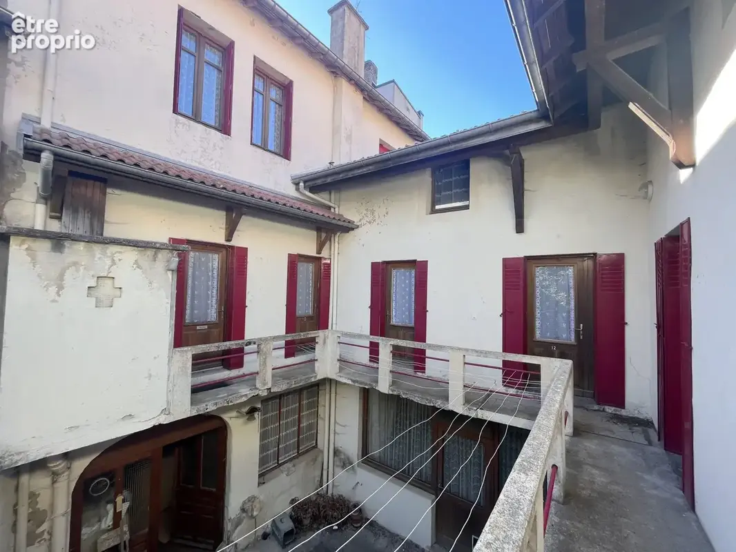 Maison à SAINT-AGREVE