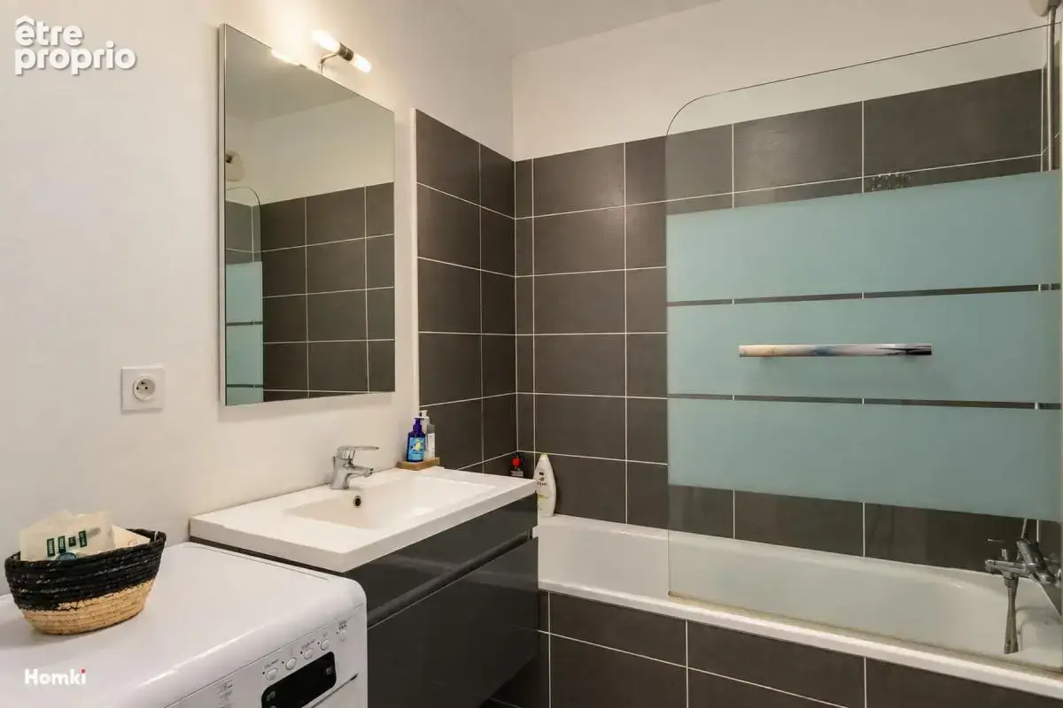 Appartement T3 de 74 m² à Marseille 13012, Allée des Vaudrans - photo 10