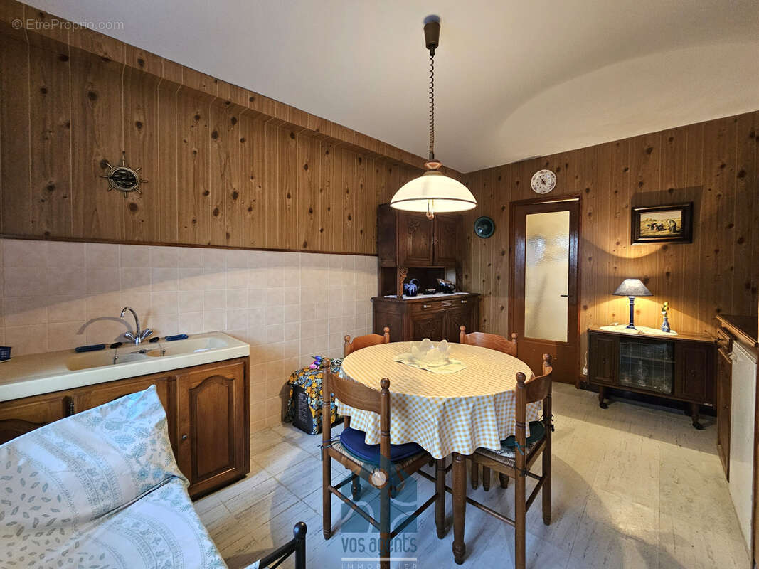 Maison à ESPINASSE