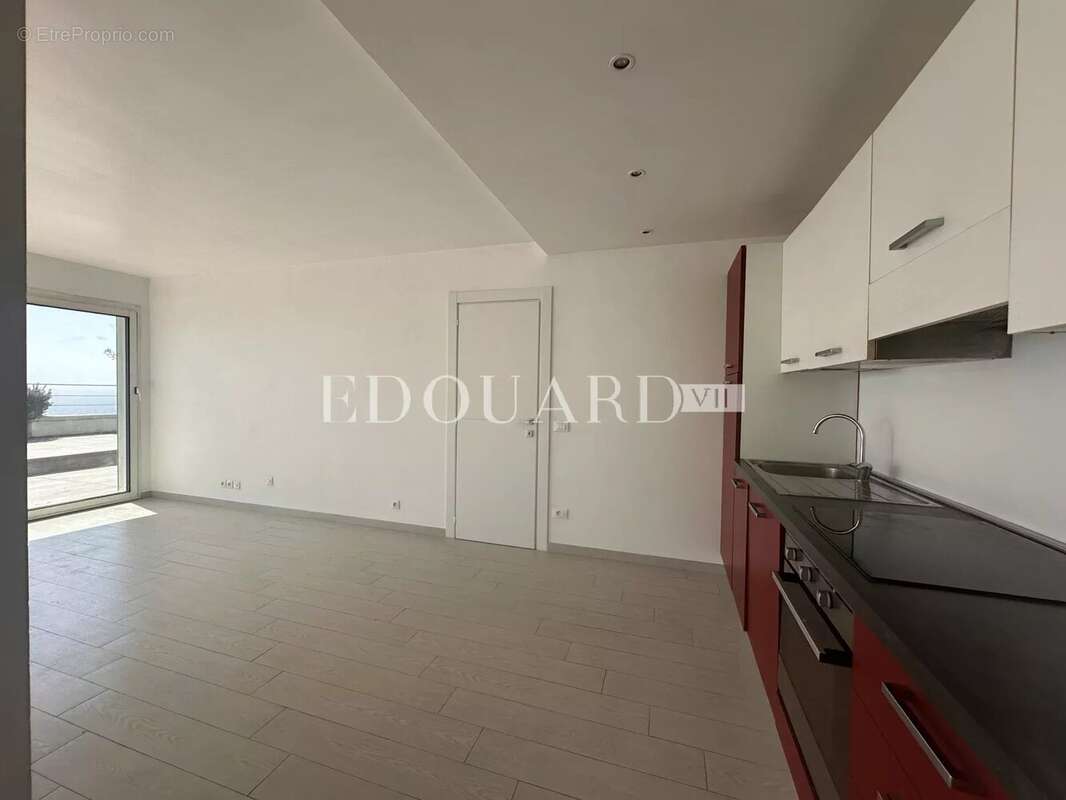 Appartement à ROQUEBRUNE-CAP-MARTIN