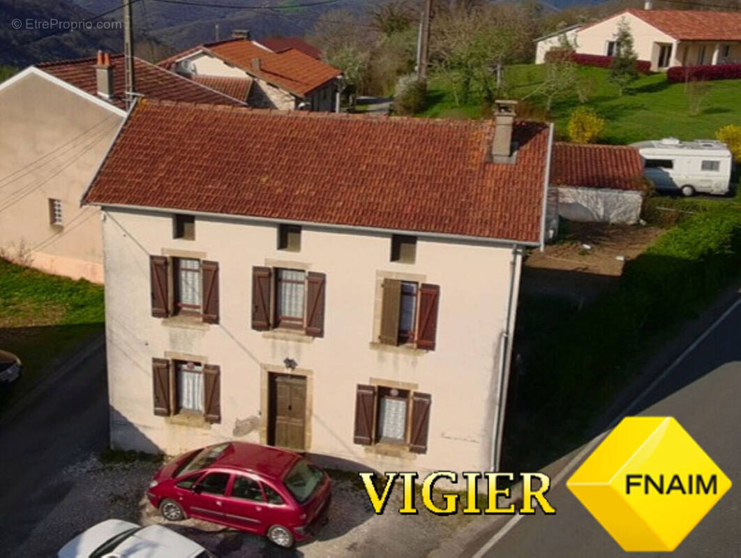 Maison à ASPRIERES