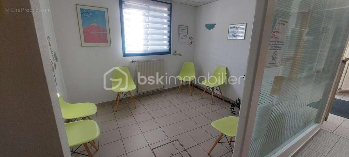 Immeuble mixte dans le centre ville de divatte sur loire - photo 9