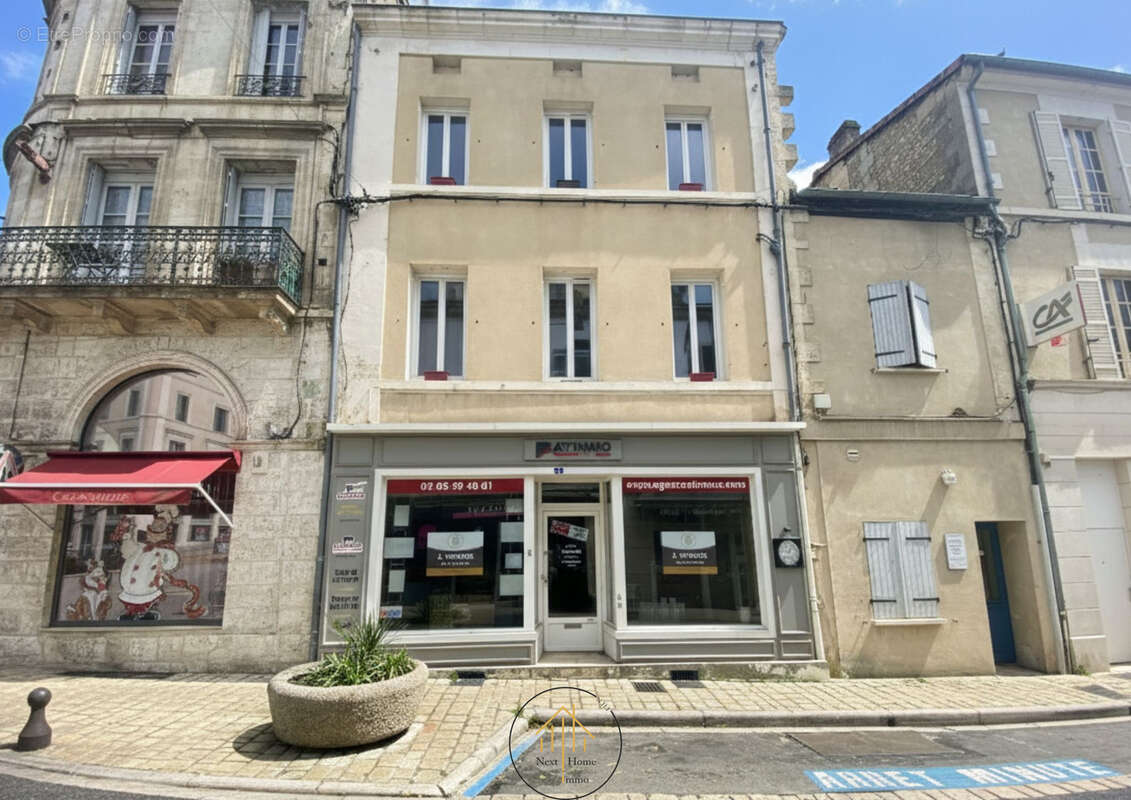 Appartement à CHALAIS