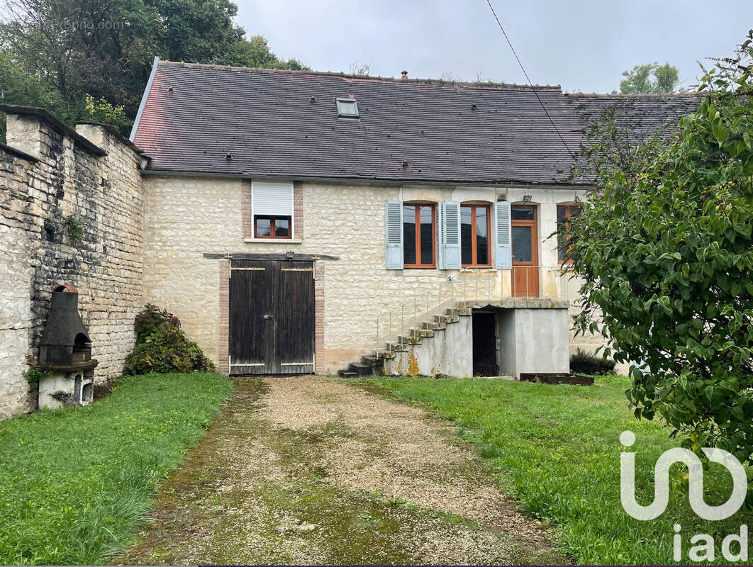 Photo 1 - Maison à VEZINNES