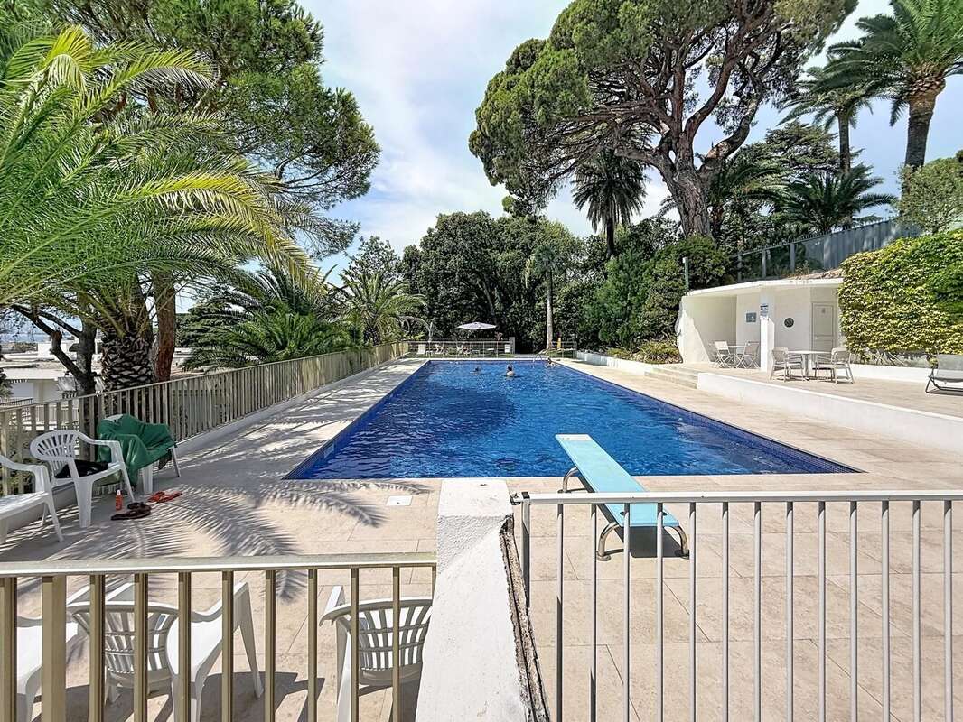 Cannes - bas croix des gardes - photo 16