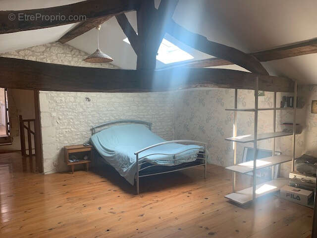 Maison à SAINT-DIZANT-DU-GUA