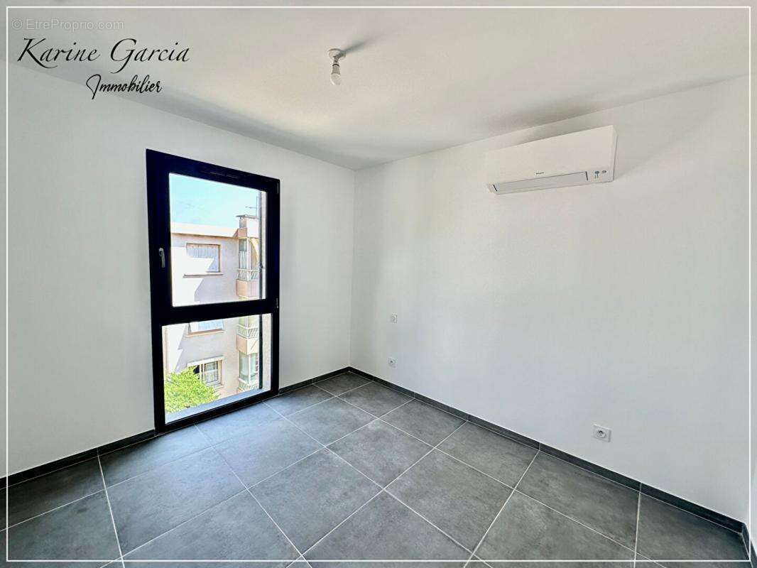 Appartement à SIX-FOURS-LES-PLAGES