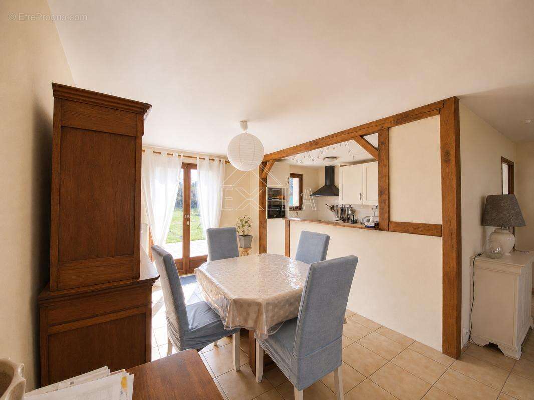 Maison T6 de 106 m² avec séjour cheminée et jardin de 937 m² à Rosny-sur-Seine - photo 6