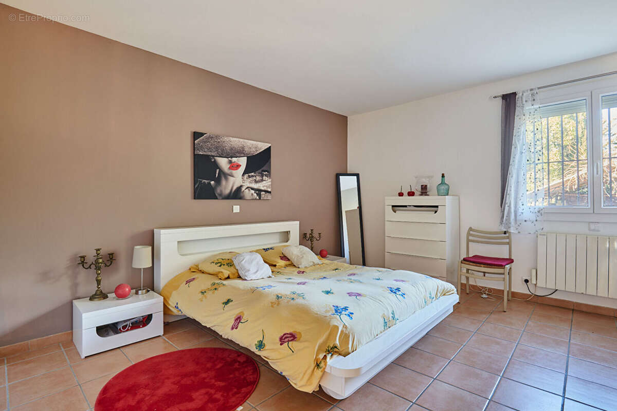 Maison à SAINT-CANNAT