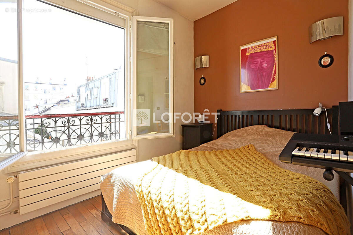 Appartement à PARIS-14E