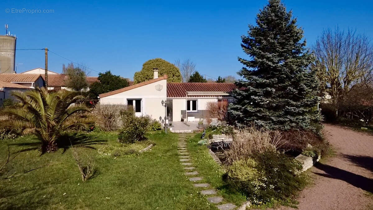 Maison à BENET