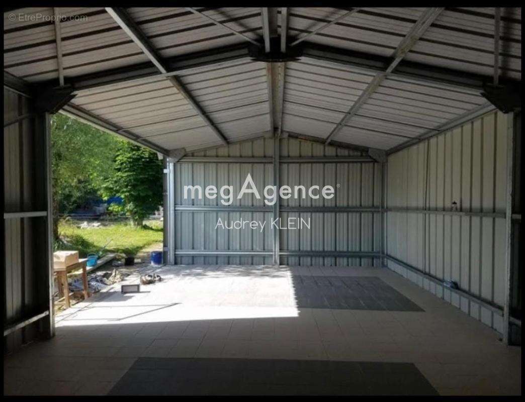 Belle propriété au calme avec terrain, piscine et box équestre - photo 18