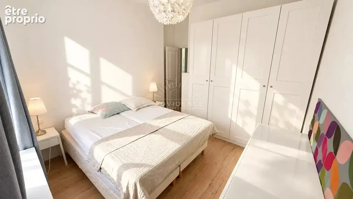 CANNES – Spacieux 3 pièces de 89 m² – Beaux volumes et luminosité - photo 7