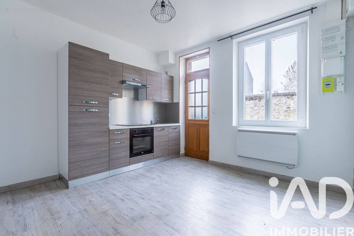 Photo 1 - Maison à VAILLY-SUR-AISNE