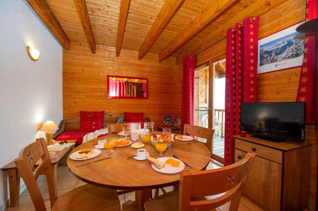 Appartement à SAINT-FRANCOIS-LONGCHAMP