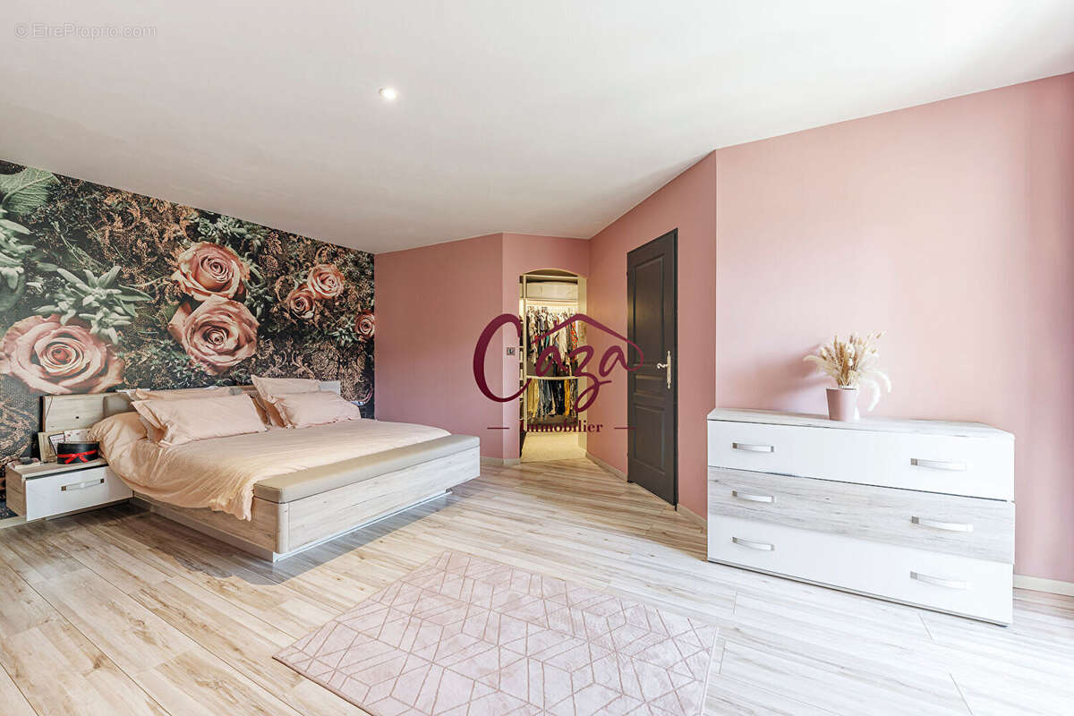 Maison à SALLEBOEUF